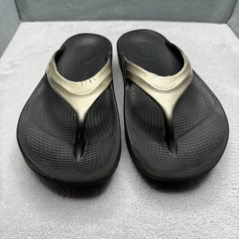 OOFOS OOlala Sandals Women's 6 Black Gold Metallic Recovery Flip Flops EU 37